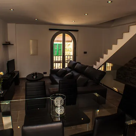 Dom wakacyjny Townhouse Calvari By Homevillas360 *